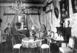 Усадьба Нежгостицы. Комната в усадебном доме. Фото 1900-х