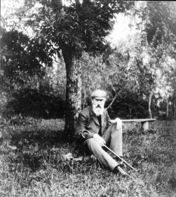 N.A. Rimsky-Korsakov  in the country estate of Vechasha. Photograph of V. Yastrebtsev. 1904