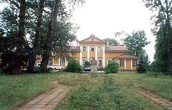 Skreblovo country estate