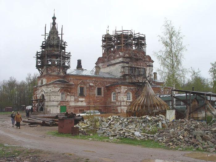 Восстановление церкви Пресвятой Троицы  в Ивангороде