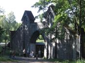 Monrepo park. Gothic gate (Architect K.L. Engel, 1830)