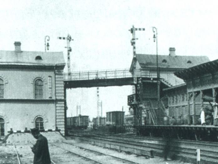 The Sablino station  of the  railway named after Nicholas II;  c. 1900
