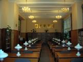 Читальный зал Ленинградской областной универсальной научной библиотеки