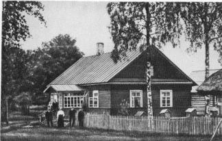Estonians in Zimititsy Village. Photograph of 1912