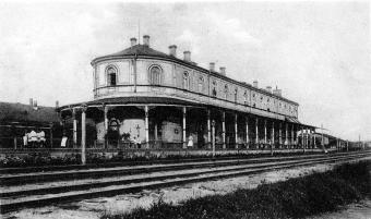 The railway station in Luban. Photograph of 1903-1905
