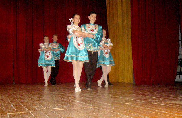 The children ensemble of dance and song 
