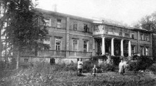 Sala country estate. Photograph of 1925