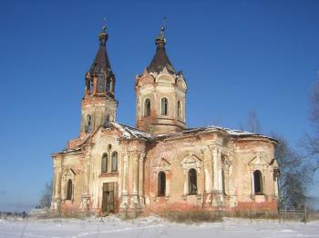 Церковь Введения во храм Пресвятой Богородицы в деревне Хотово