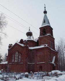 Церковь Святителя Николая Чудотворца и Святой Мученицы царицы Александры в селе Ушаки