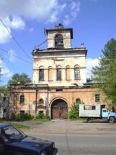 Тихвинский Введенский монастырь. Надвратная церковь
