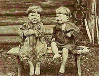 Дети-близнецы.1899 год. Карелы. Фотоархив РЭМ.
